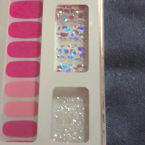 Palm Beach Gloss Ultra Shine Gel Pallette 32 Nail Strips - Picture 2 of 6